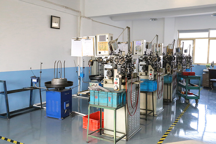 What Are The Effective Methods To Extend The Service Life of Stainless Steel Springs?